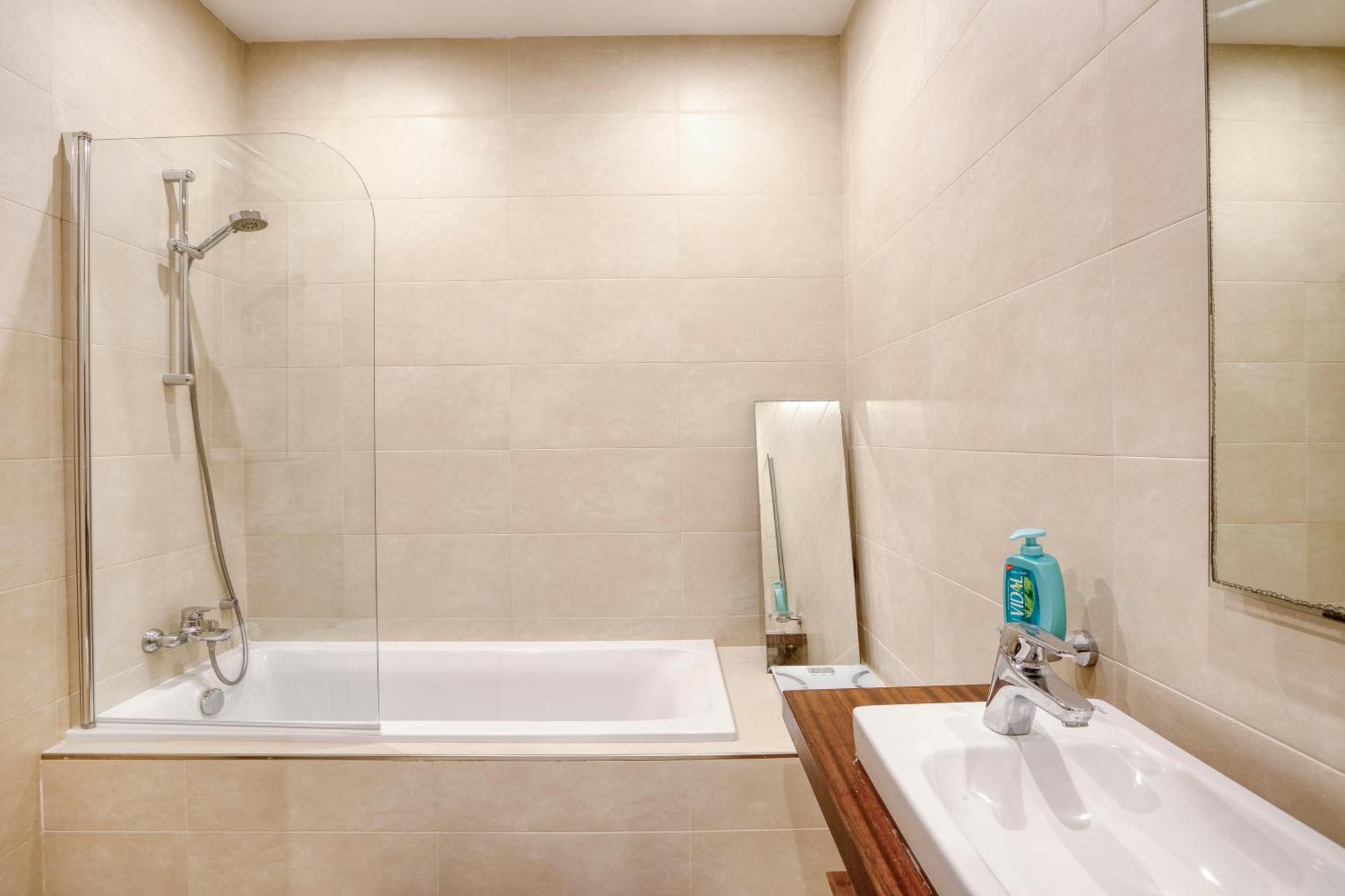 Lovely With Amazing Balcony & Communal Pool By 360 Estates