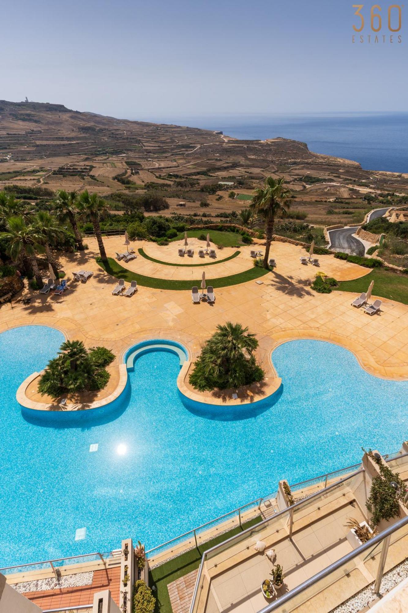 Apartament Lovely With Amazing Balcony & Communal Pool By 360 Estates *